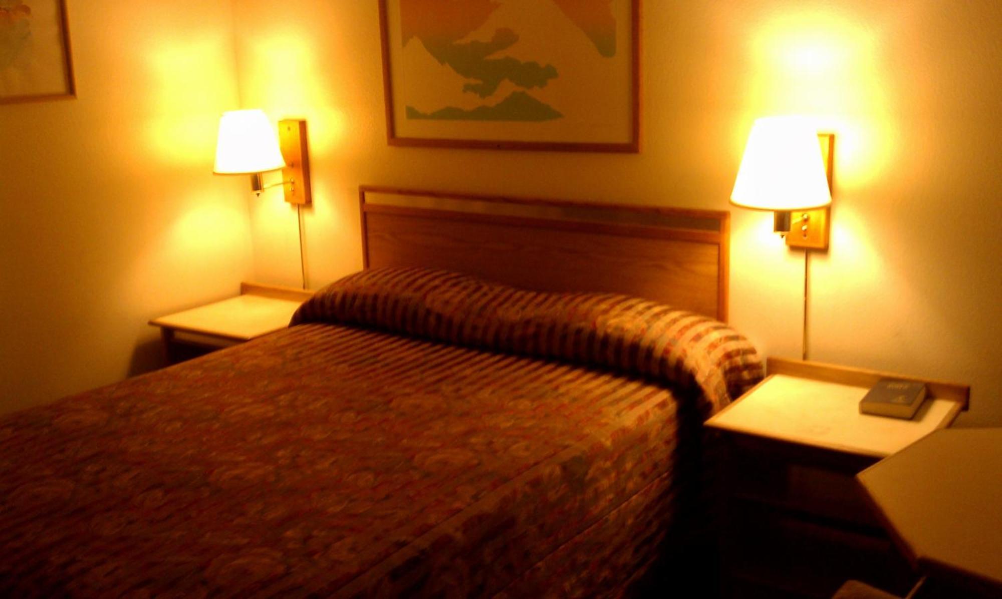 Colorado River Value Inn Bullhead City Buitenkant foto